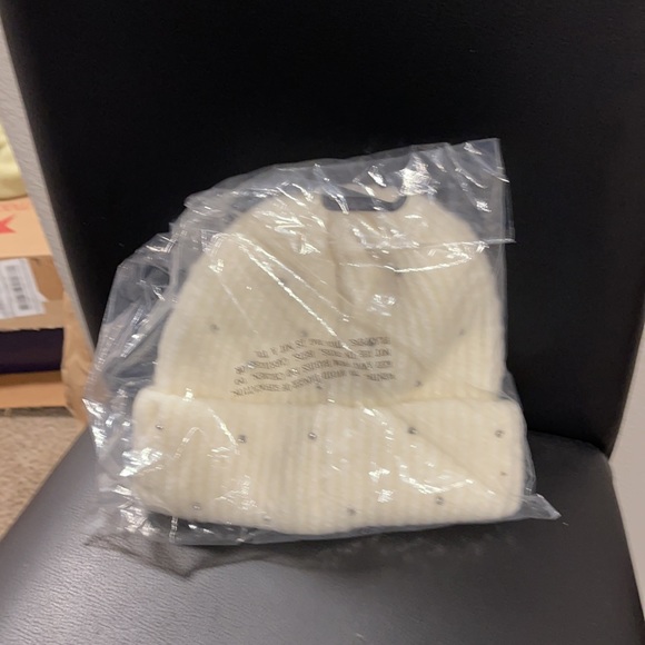 Bernie - Picture 2 of 2